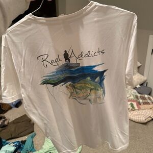 Reel Addicts Graphic T-Shirt